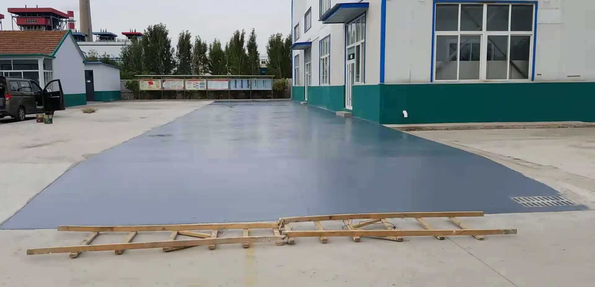 浦东车间厂房地坪漆修补翻新